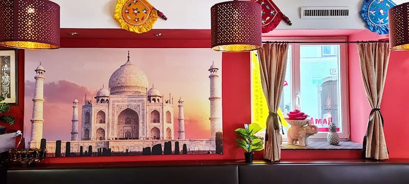 Bedruckte Leinwände für indisches Restaurant Raumdesign Stefanie